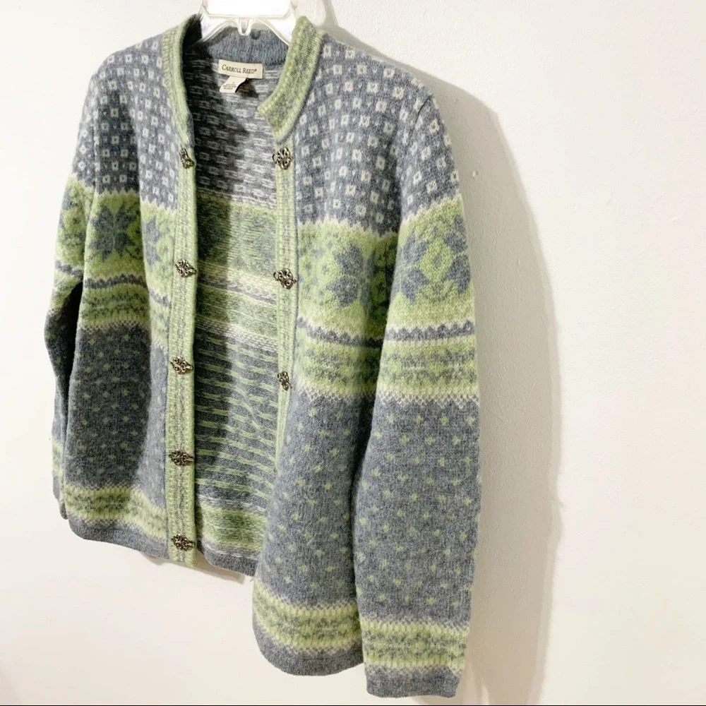 Vintage Carroll Reed Icelandic 100% Wool Cardigan Silver Toned Buckle Hardware